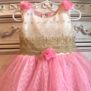 Beautiful pink & gold dressy dress approx size 2 SEEKA tulle vestido